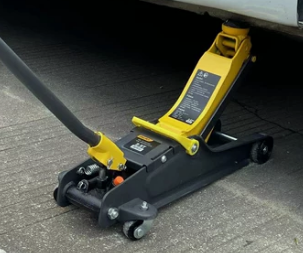 臥式千斤頂?shù)纳仙矢哂谄渌Ы镯? style=